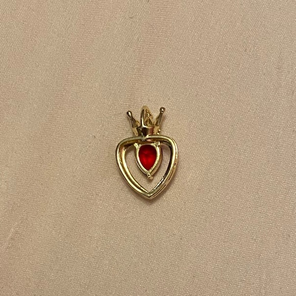 Gold plated heart with crown pendant - Picture 2 of 2